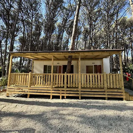 Village Mare Pineta * بييسْتوم
